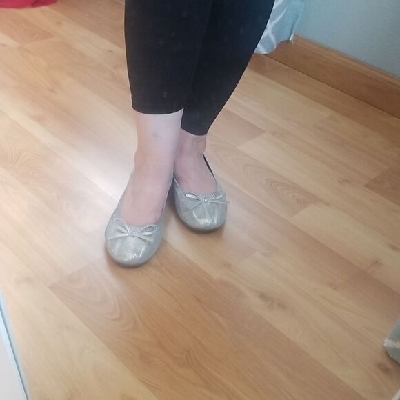 Women's silver flats /Loafers pre-owned - Picture 12 of 13